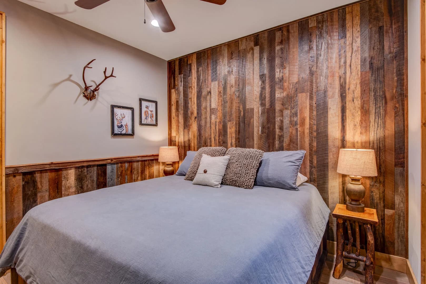 Banner View - Image 28