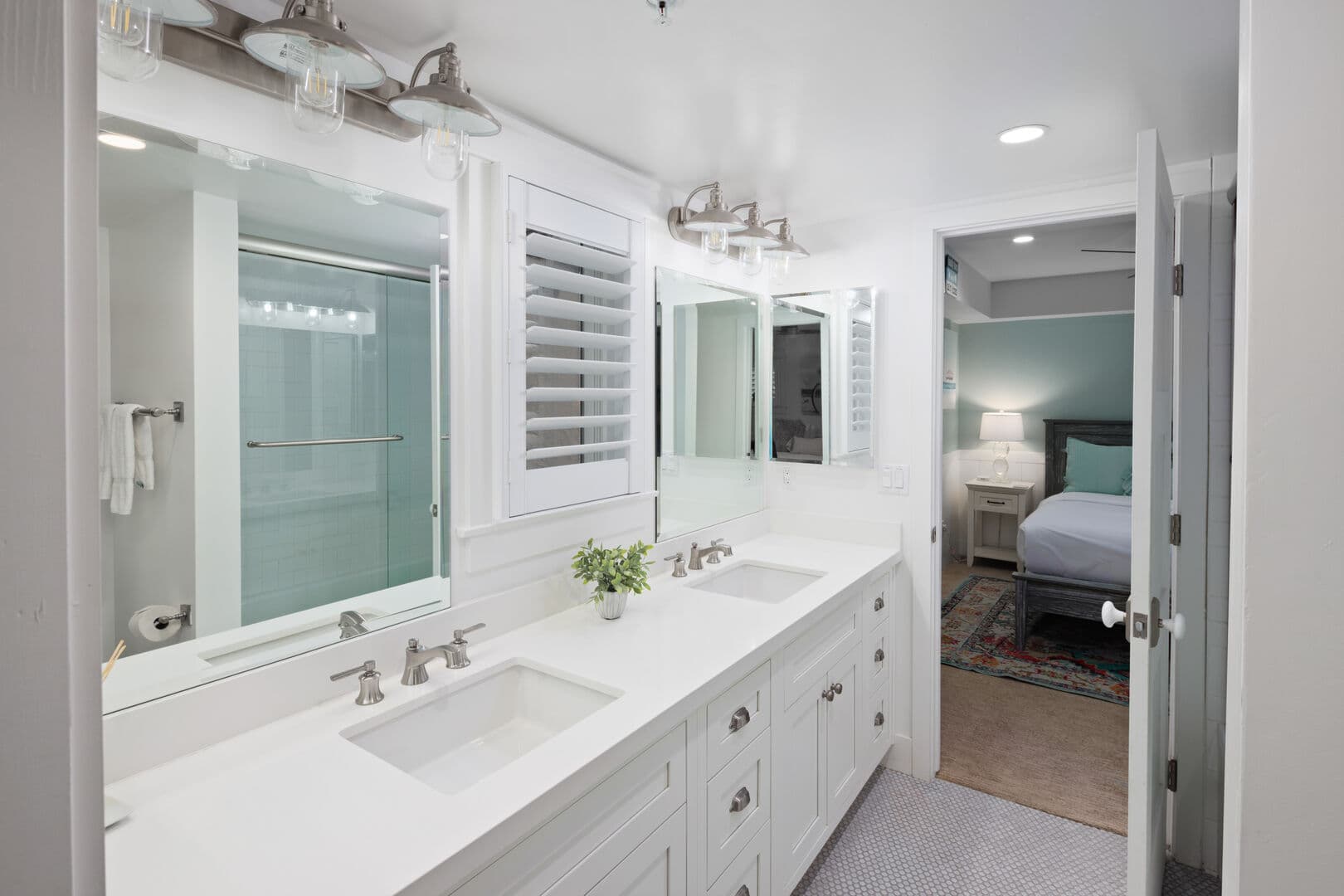 Oceanfront Retreat Two - Image 25