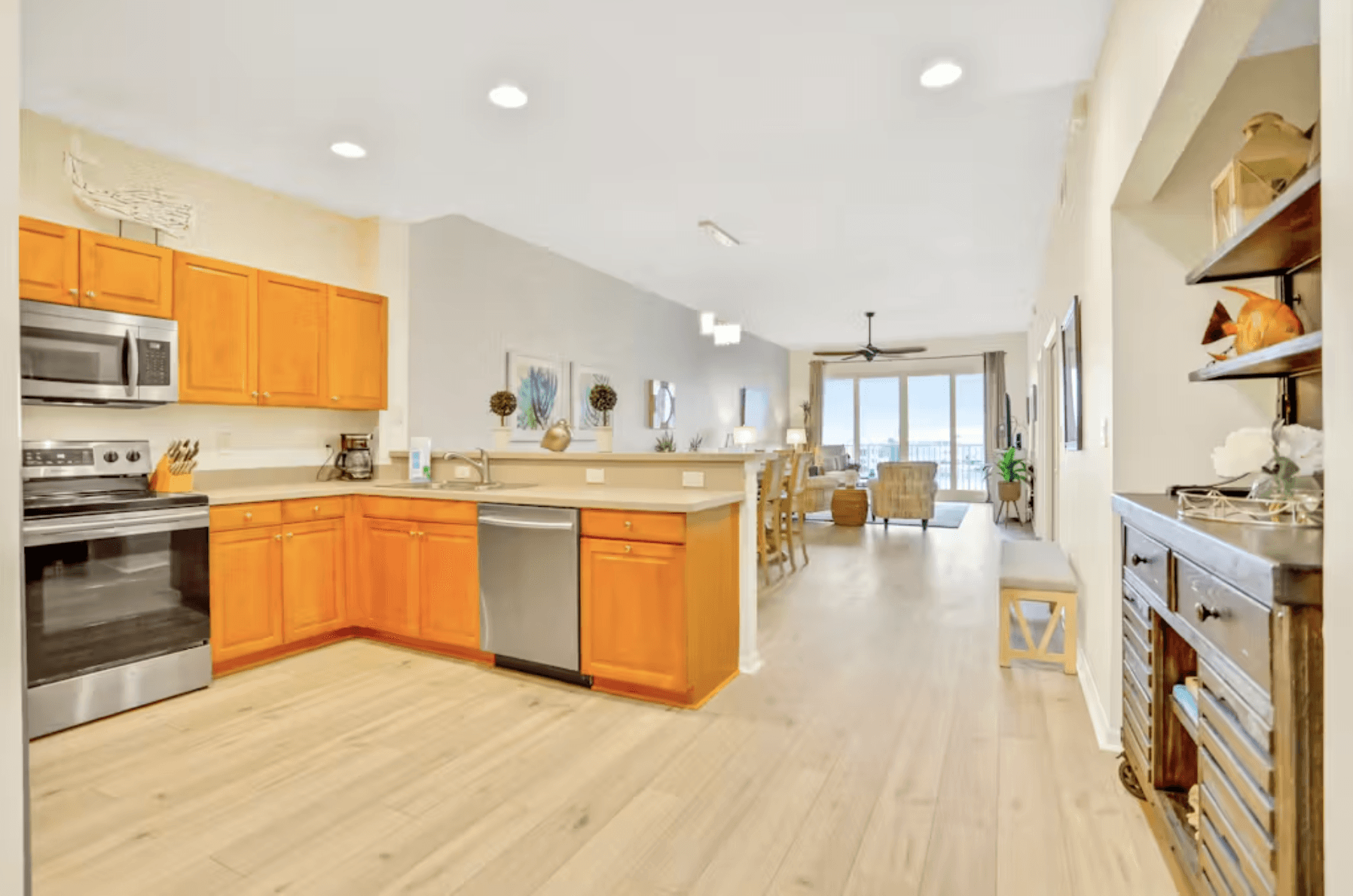 Harborview Grande Residence - Image 12