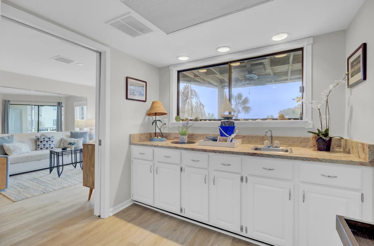 Port O Call #202D - Image 8