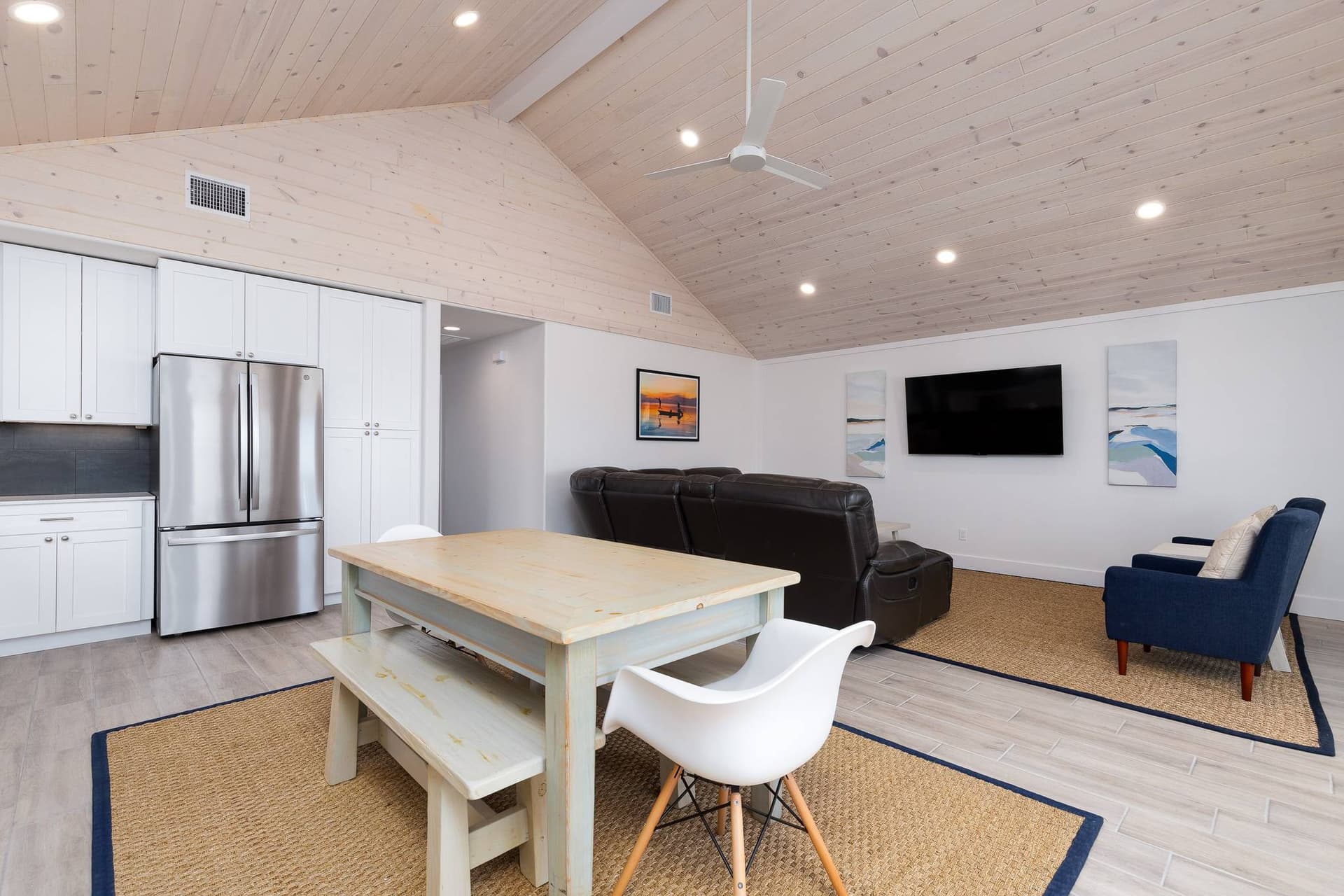 Skiff House - Image 27