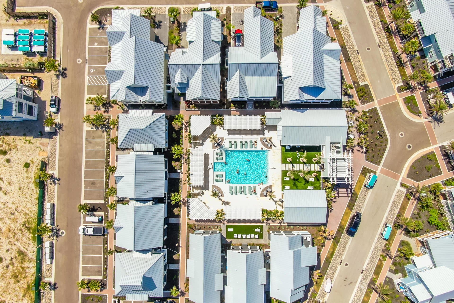 Let's "Glow" Girls - Image 34