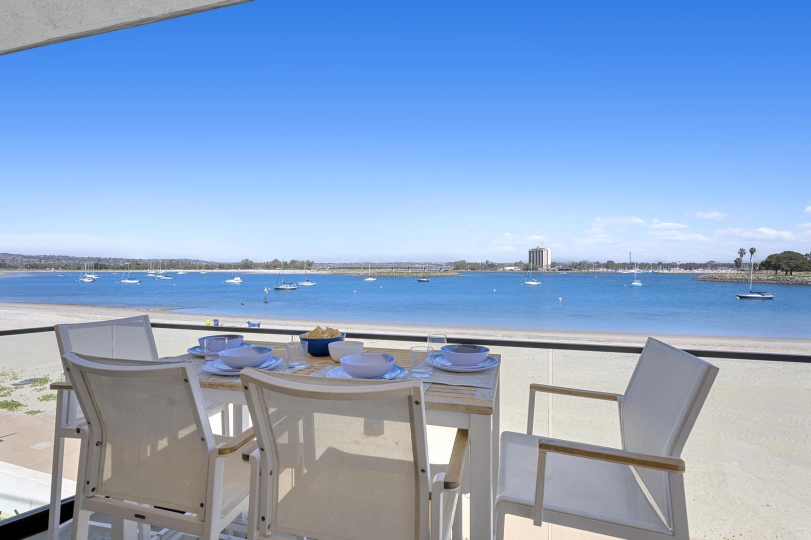 Bayside Retreat - Image 4