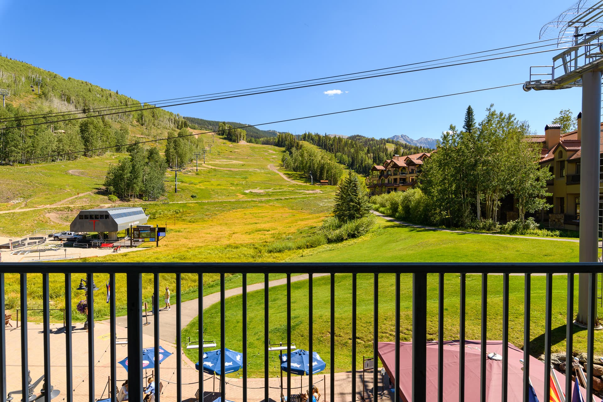 Mountain High at the Plaza - Image 9