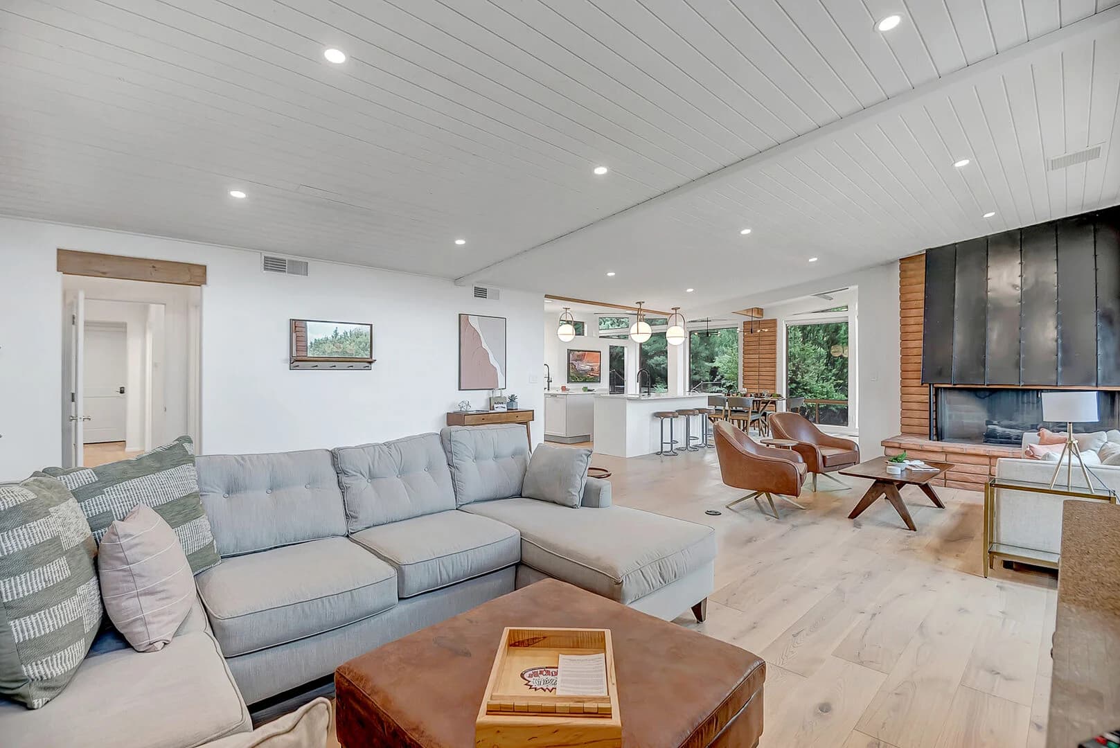 Cathedral Oasis - Image 3