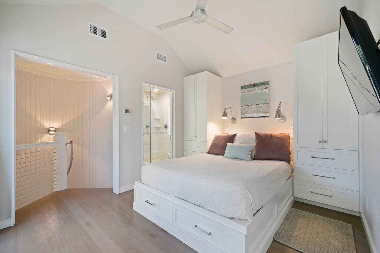 Little Feet Home - Image 16