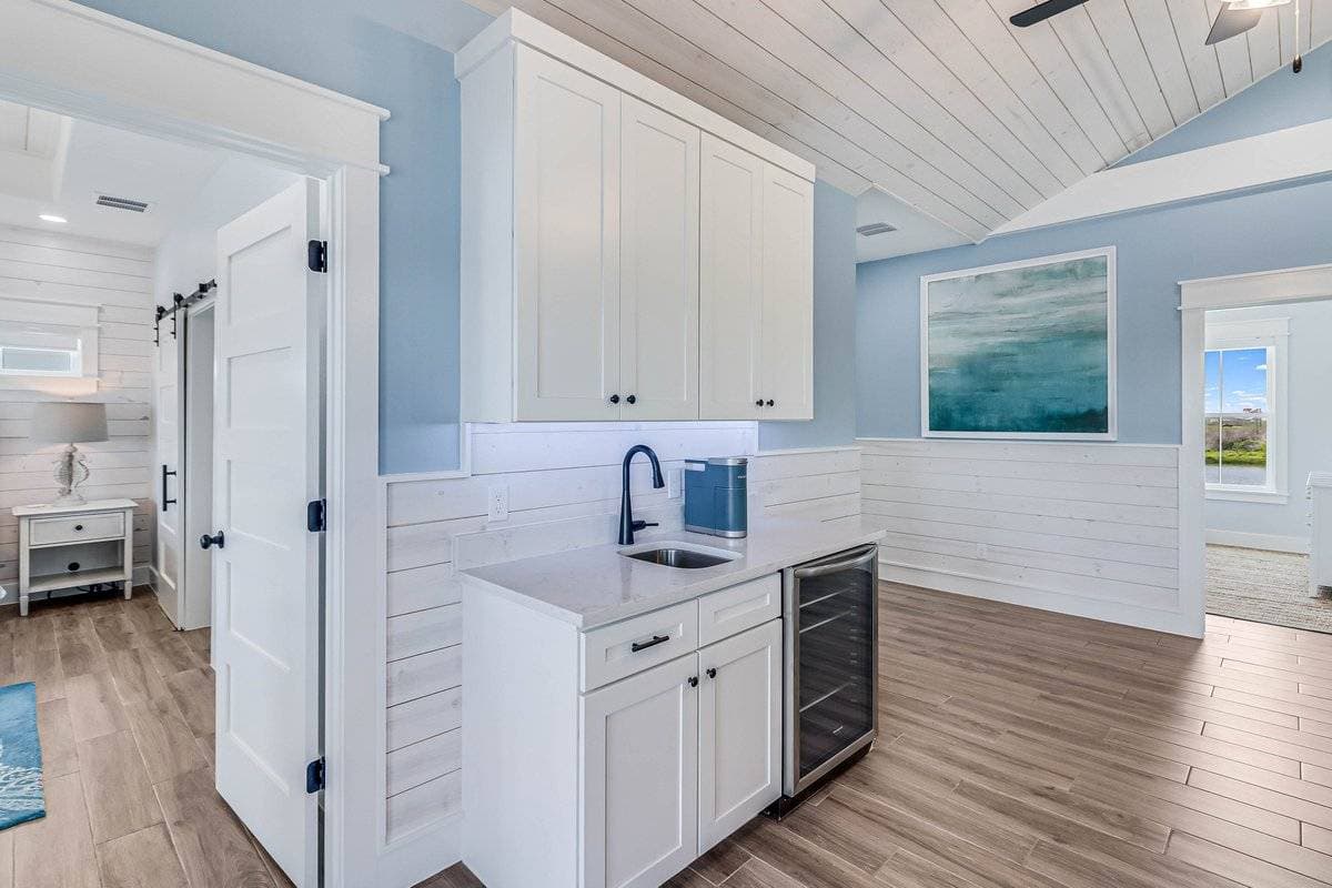 Nauti Captain - Image 27