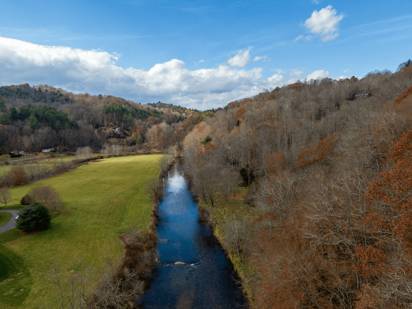 Log Inn at River Ridge - Image 34