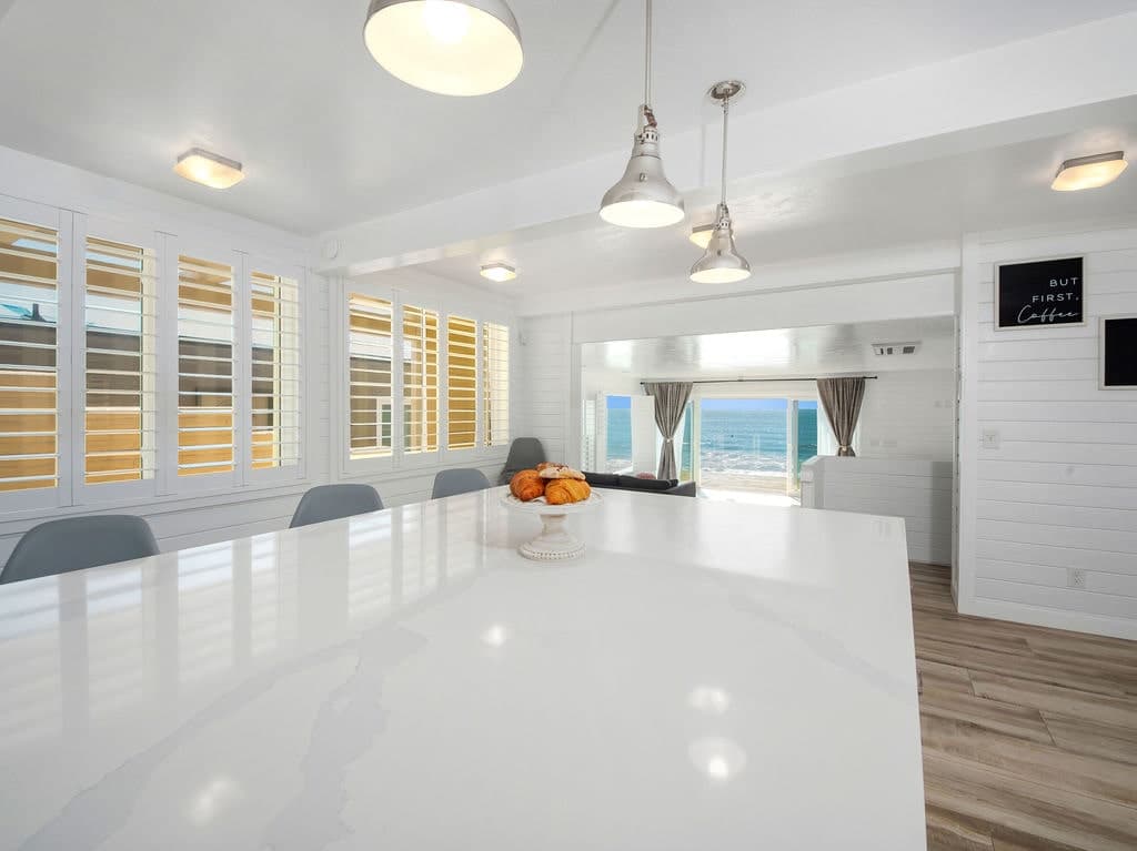 Bella Oceanside Home - Image 5