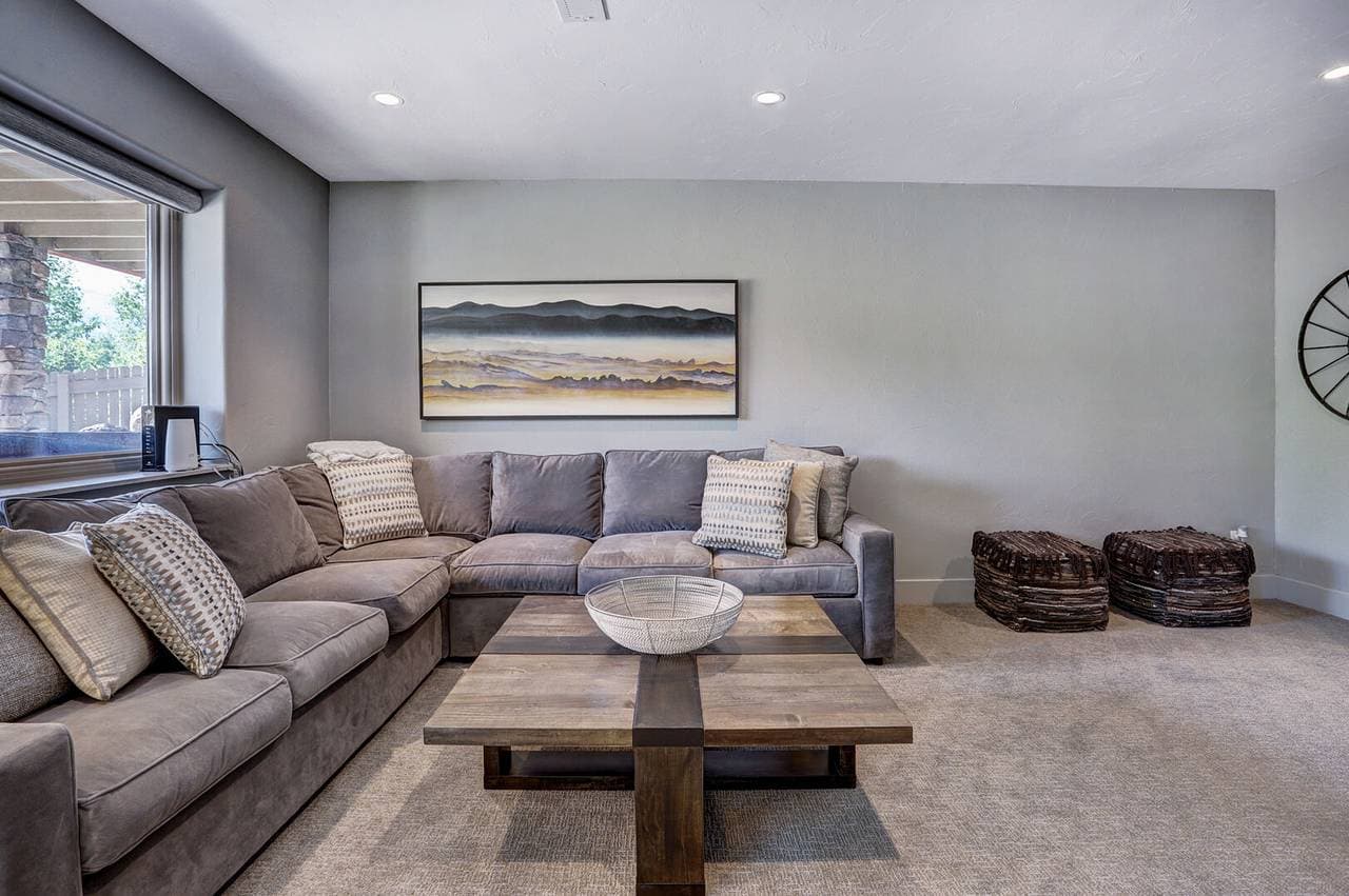 Creekside Escape - Image 32