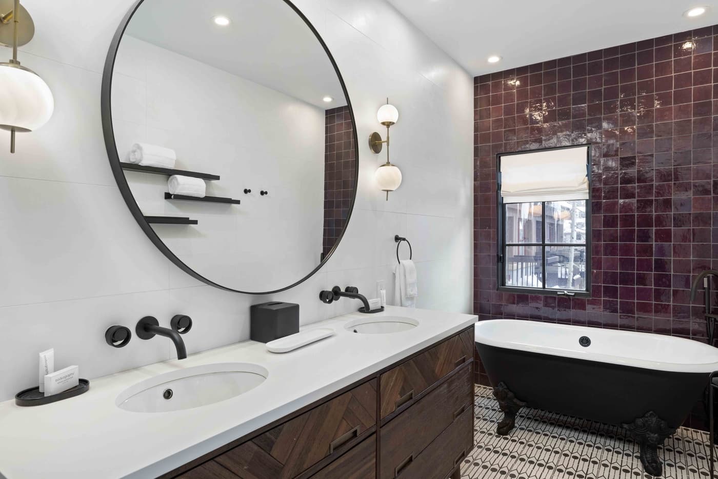 Sky High at the Plaza - Image 31