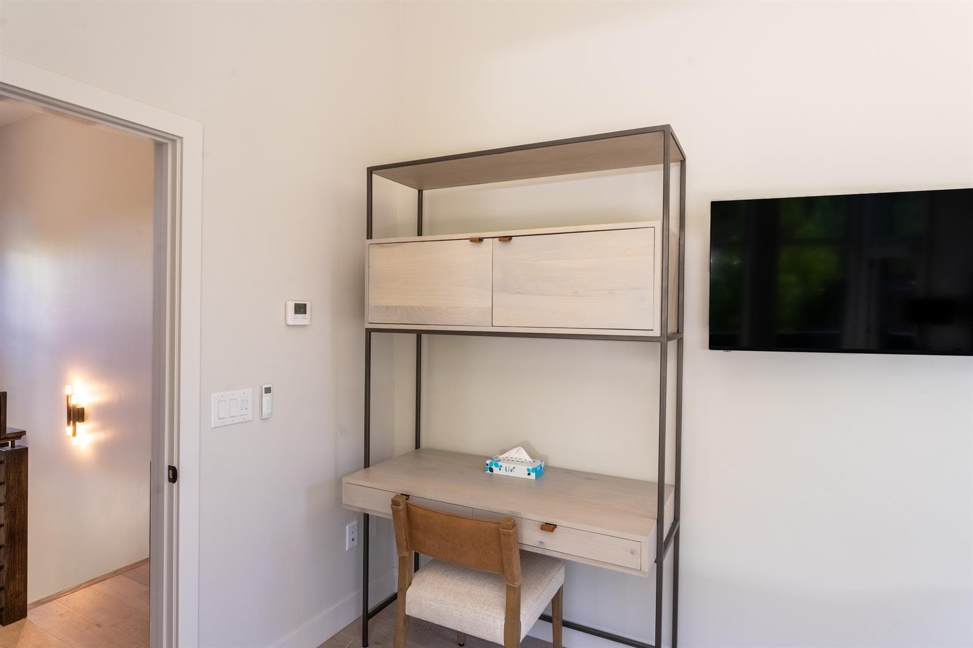 Frisco Aly - Image 38