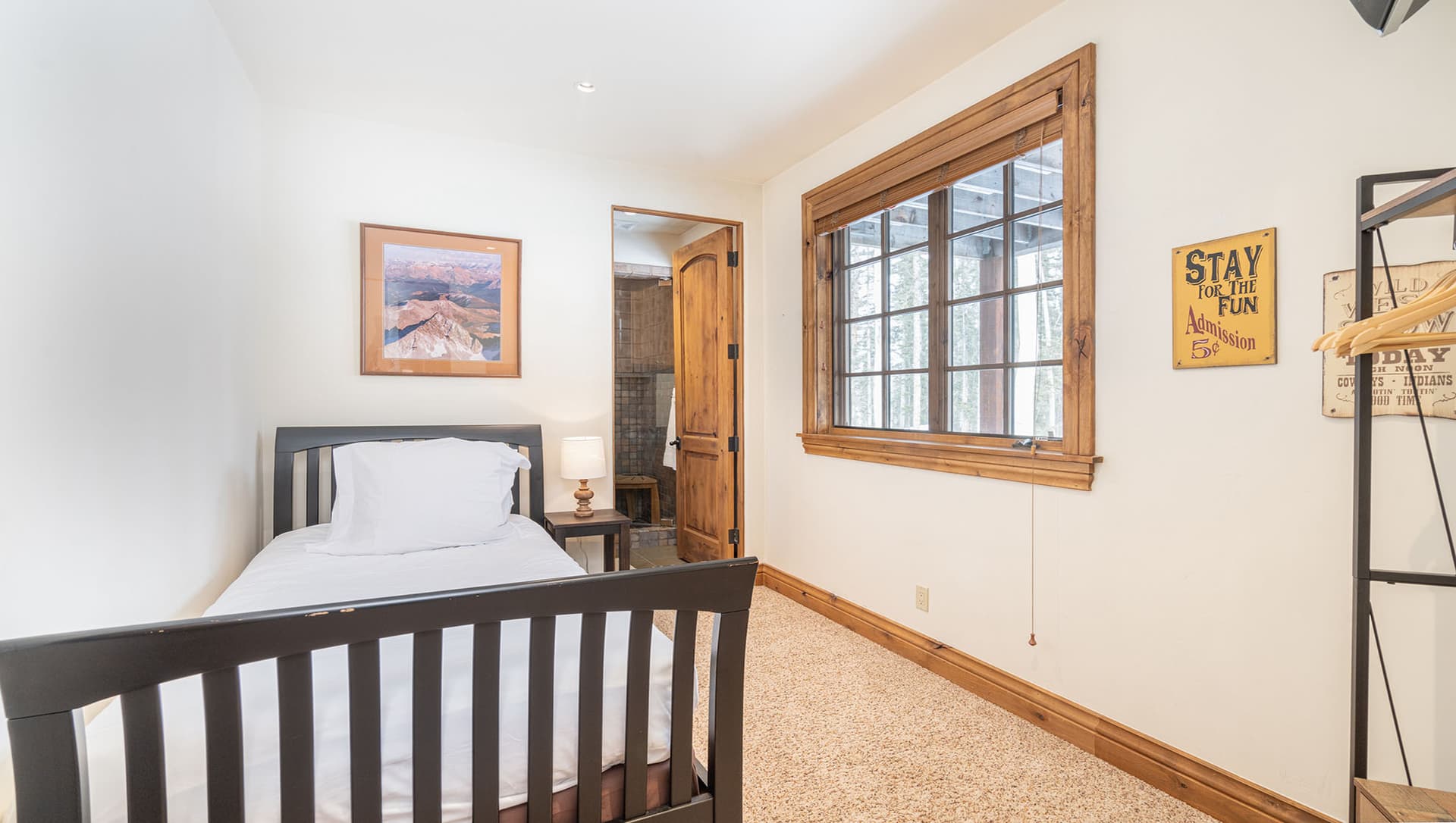 Twin Elk Lodge - Image 29