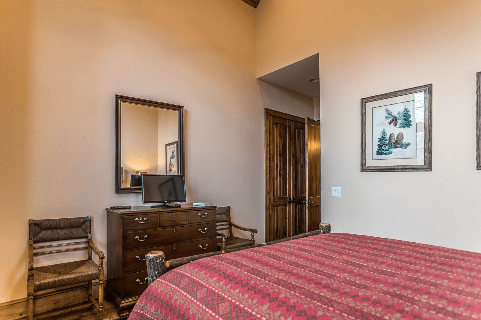 Elk Camp Lodge - Image 27