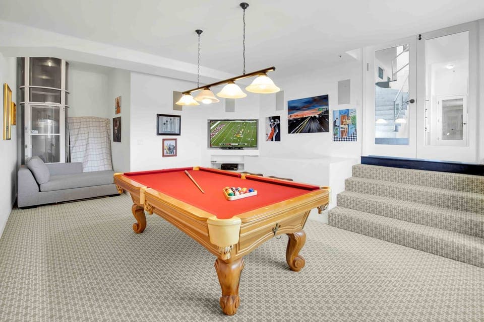 Pacific View Artist's Home - Image 37