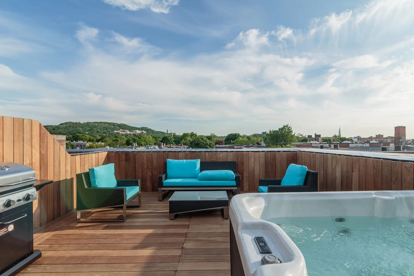 Bizard Home - Image 6