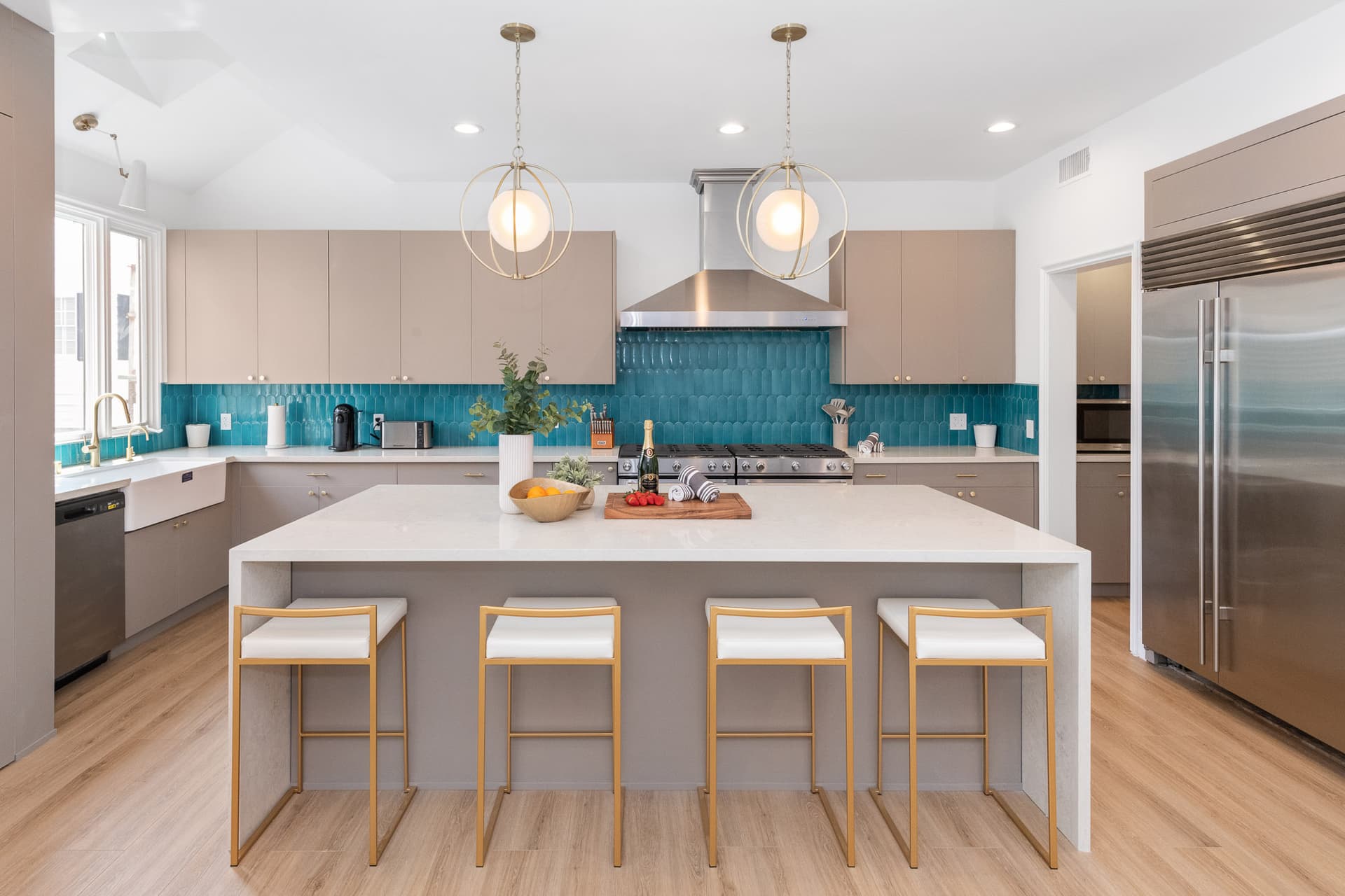 Reef Mall Villa - Image 16