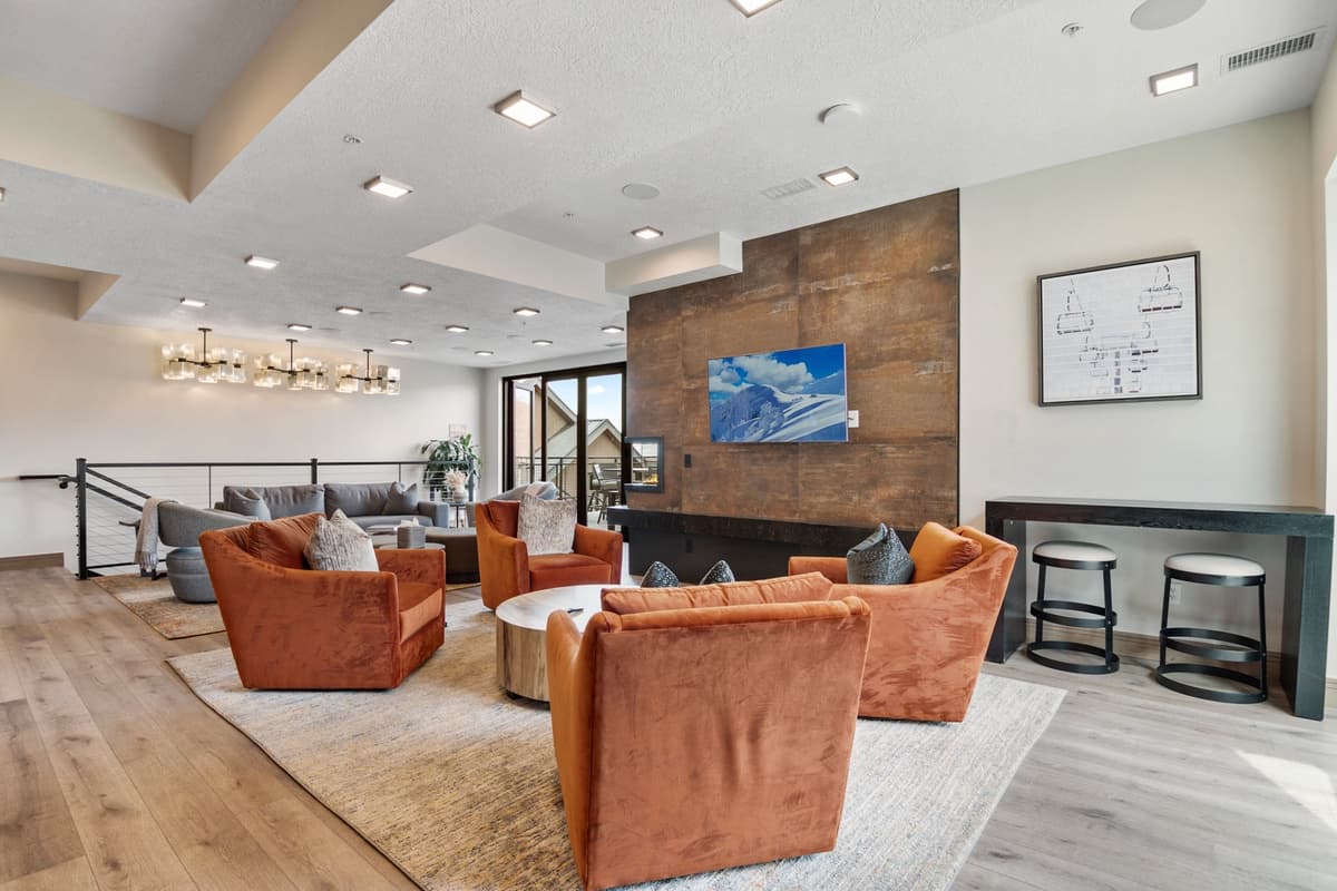 Kings Crown #103 - Image 38