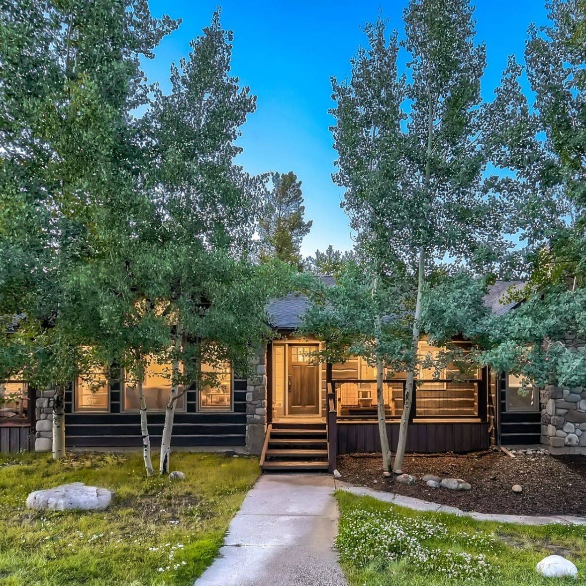 Lodge at Ski Hill - Image 1