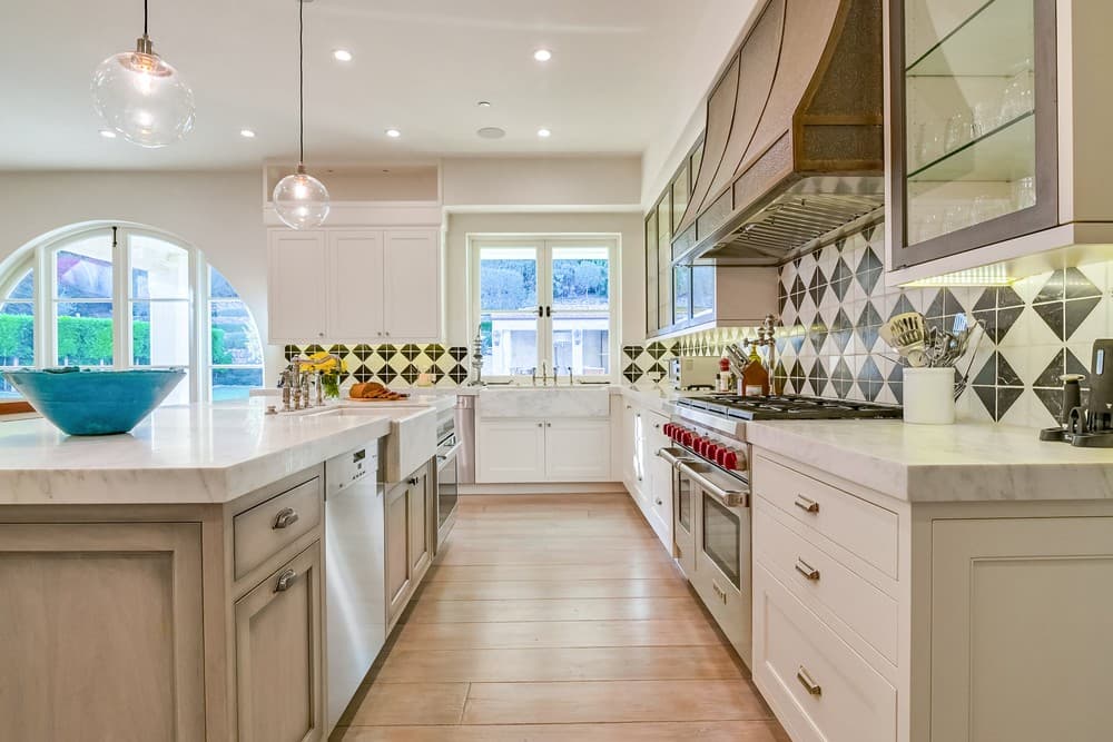 Chateau Serra Malibu - Image 15