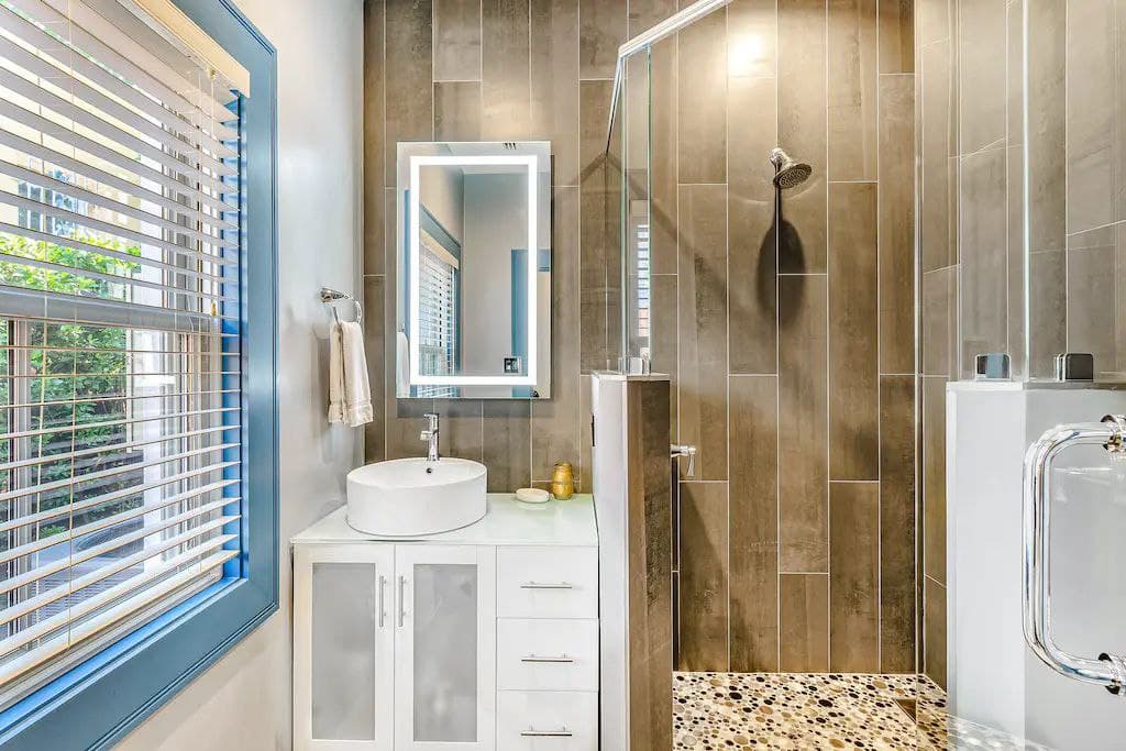 Island Retreat - Image 18