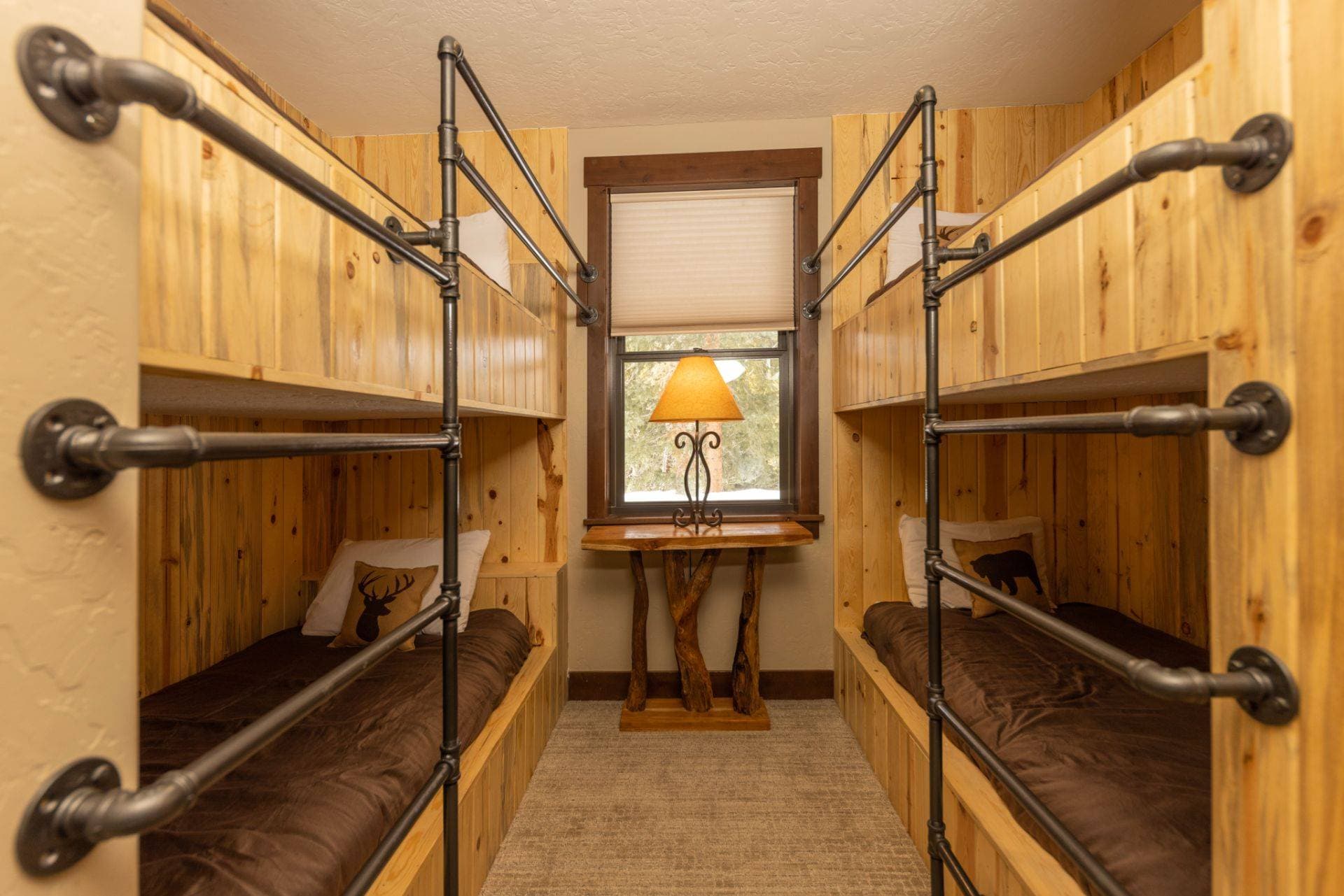 Pine Ridge Cabin - Image 23