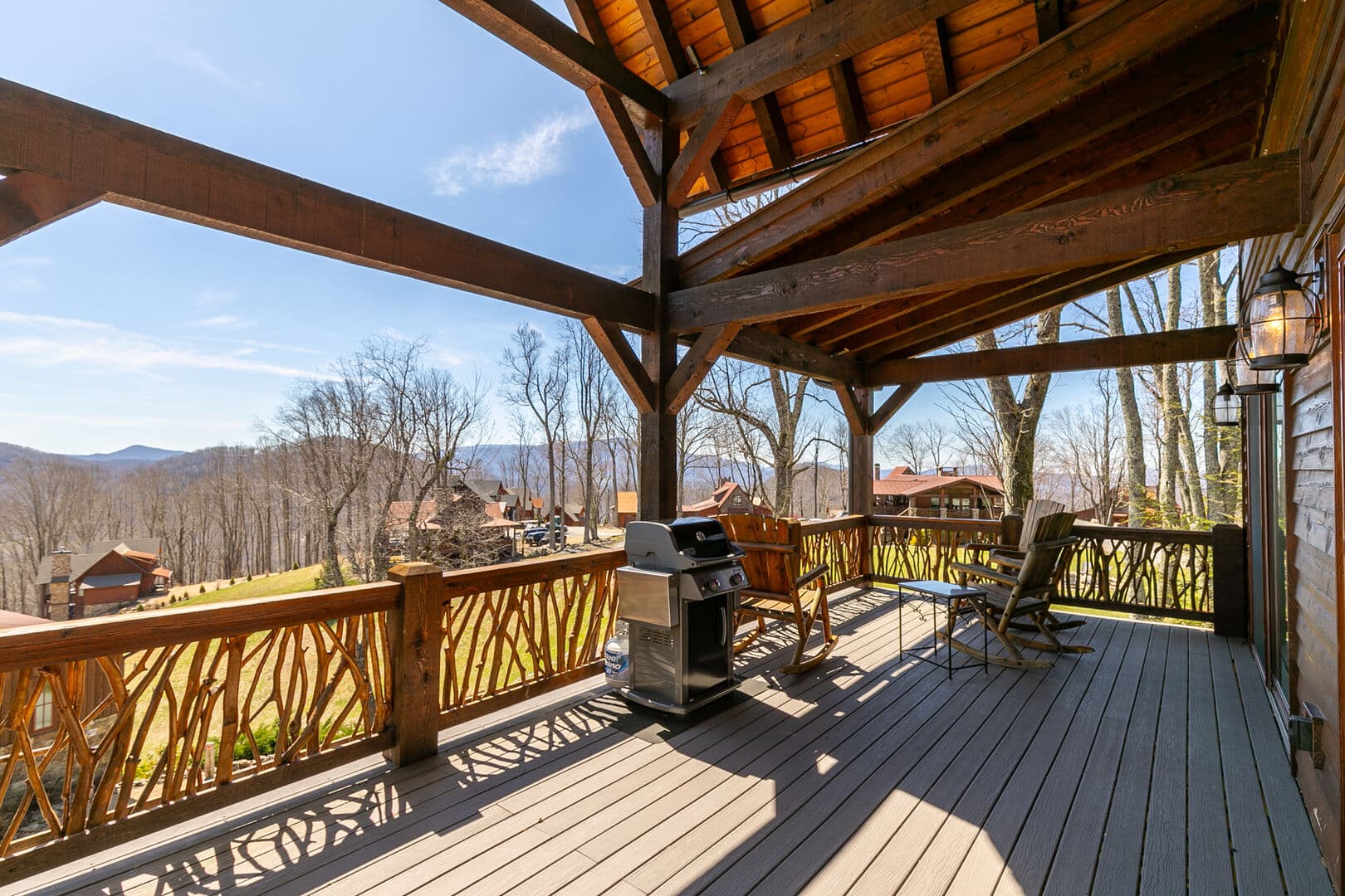 Grin Inn Bear - Image 2