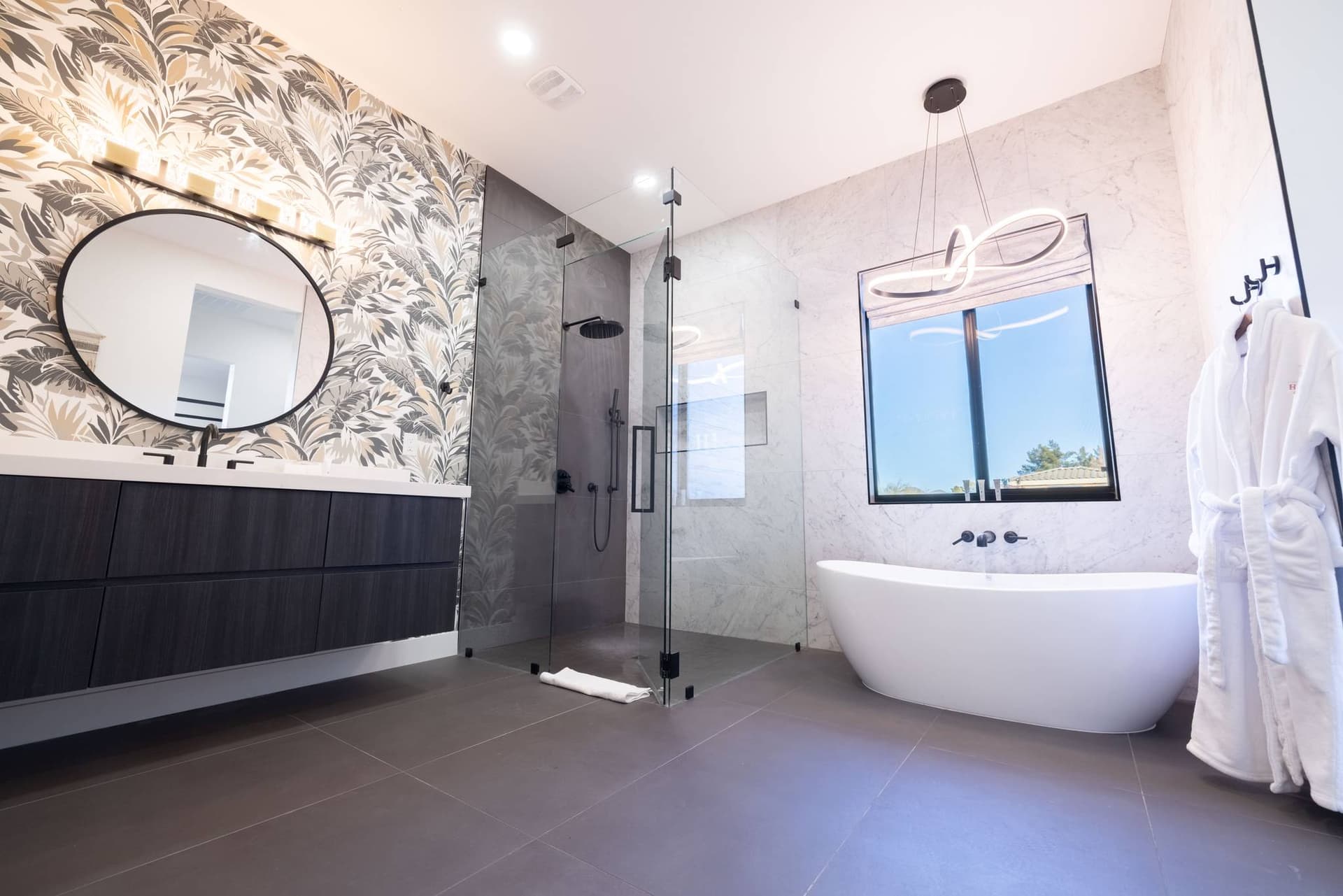 Estate on Harmony - Image 31