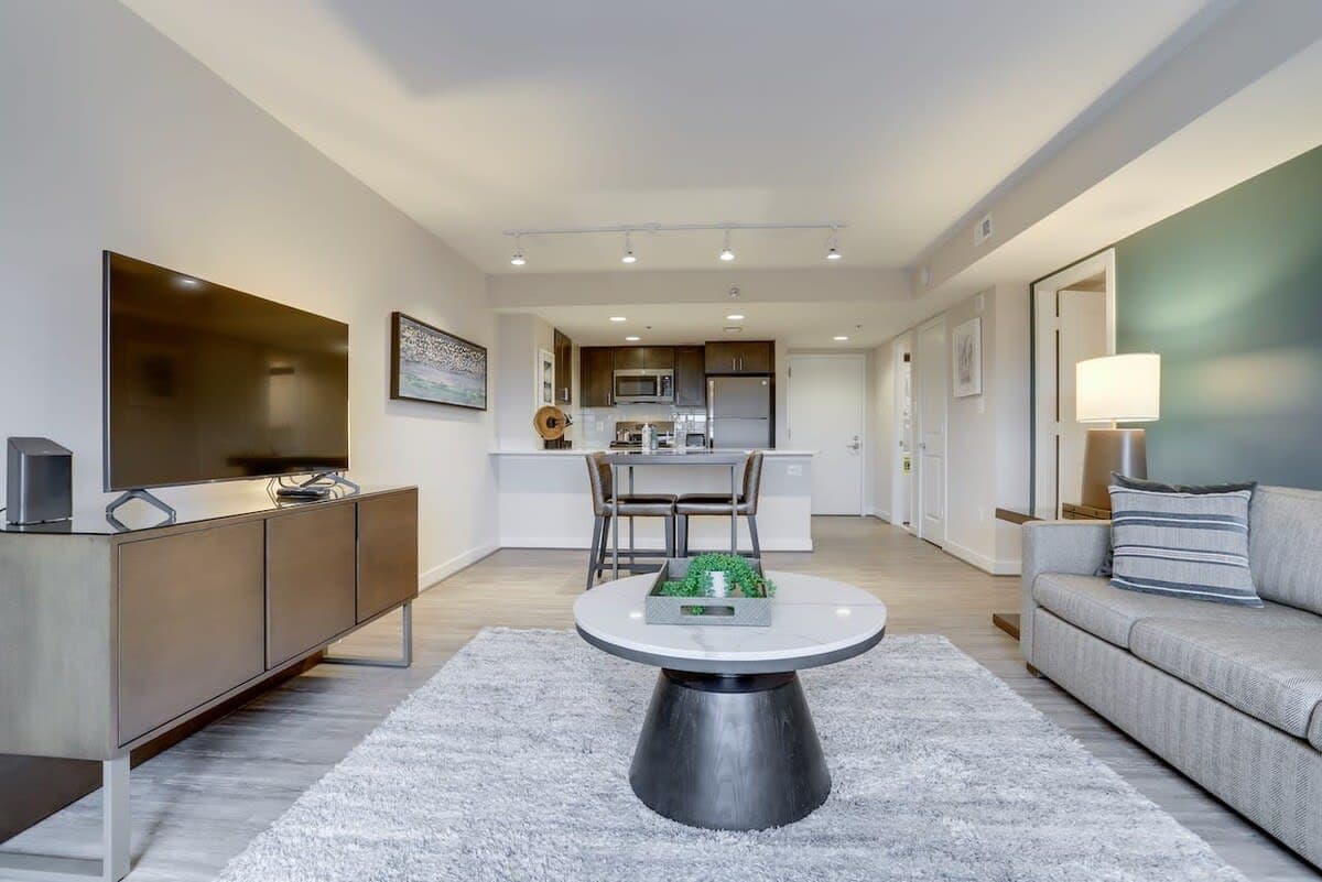 Phoenix Residence - Image 12