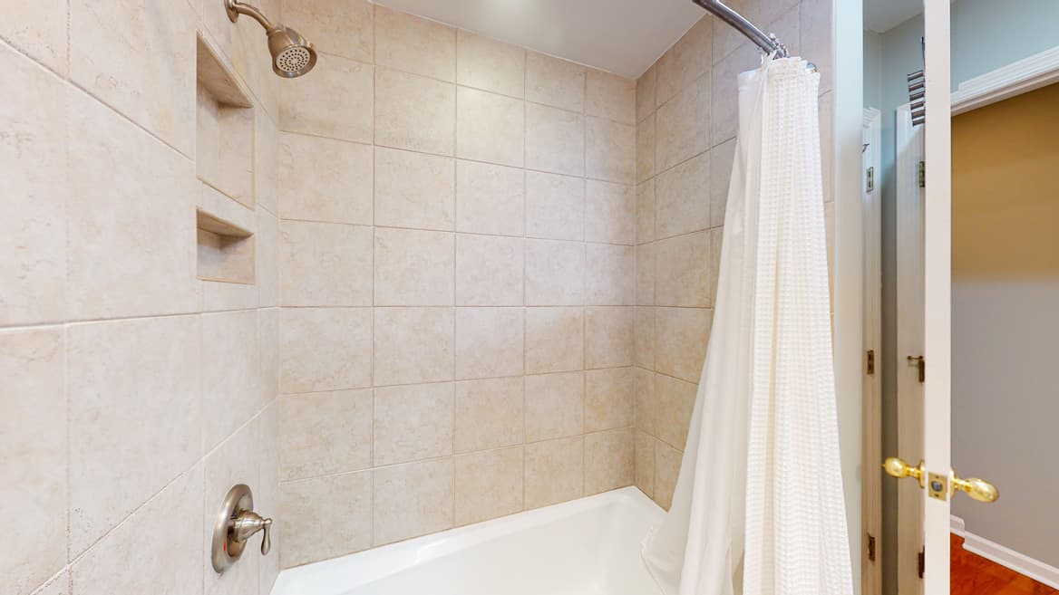 Port House - Image 18