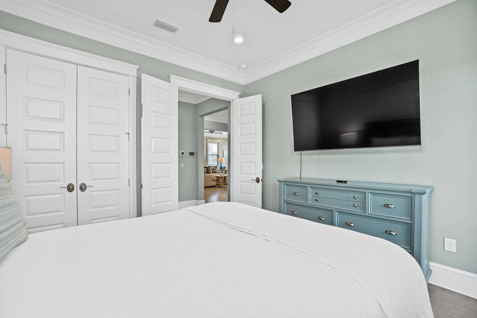 Sand Dollar Manor - Image 47