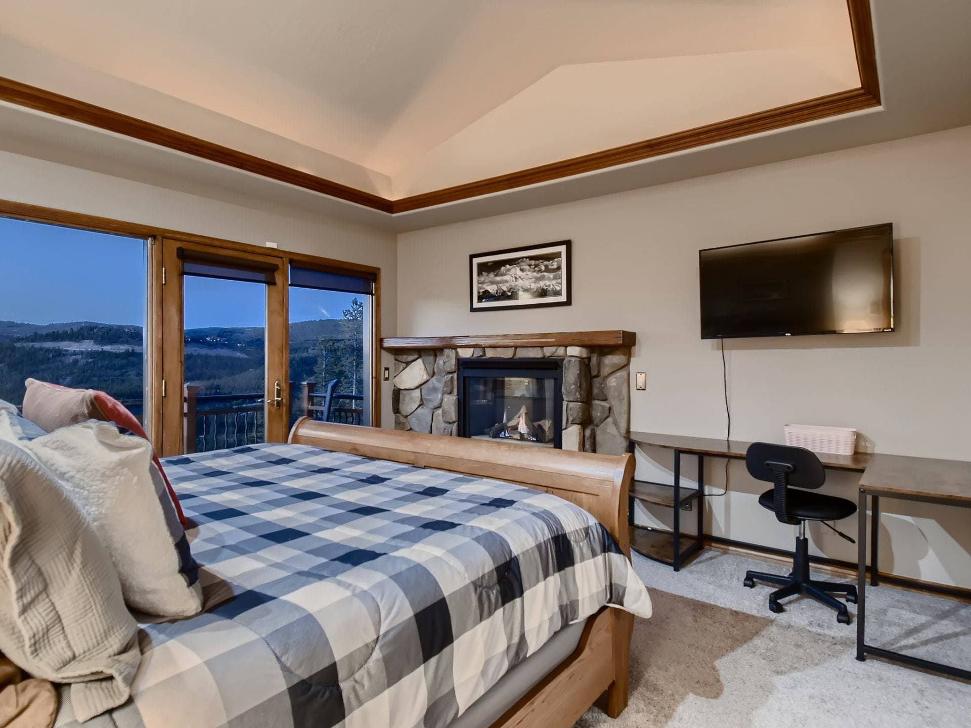 Gray Moose Place - Image 14