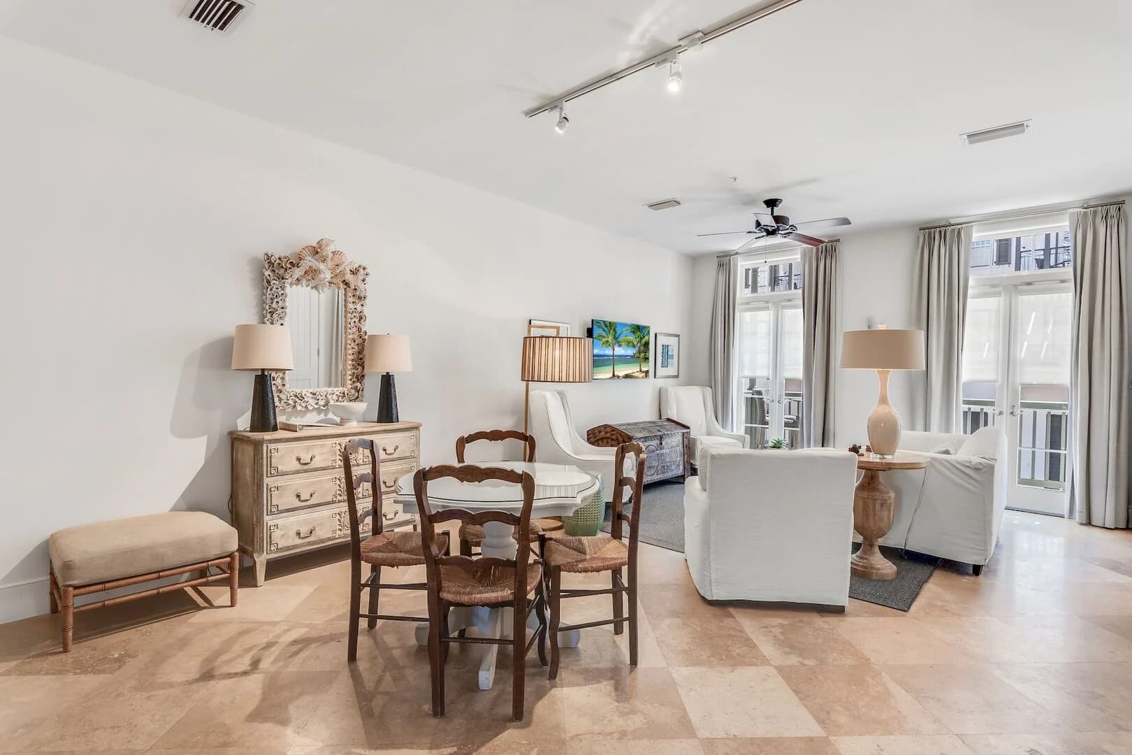 Crown Studio - Image 6