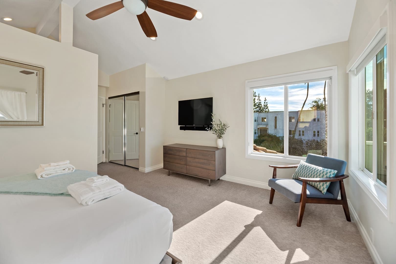 Del Mar Haven House - Image 13