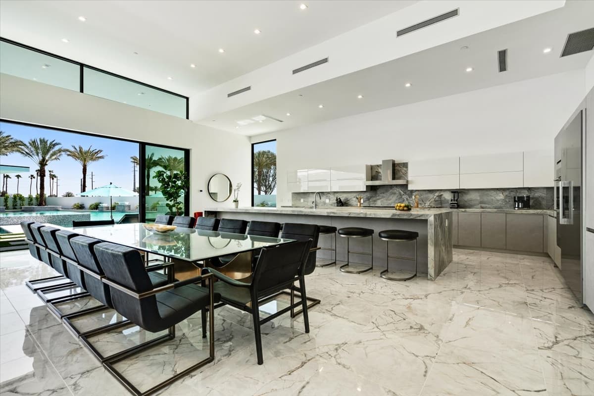 Bravo Villa #10 - Image 5