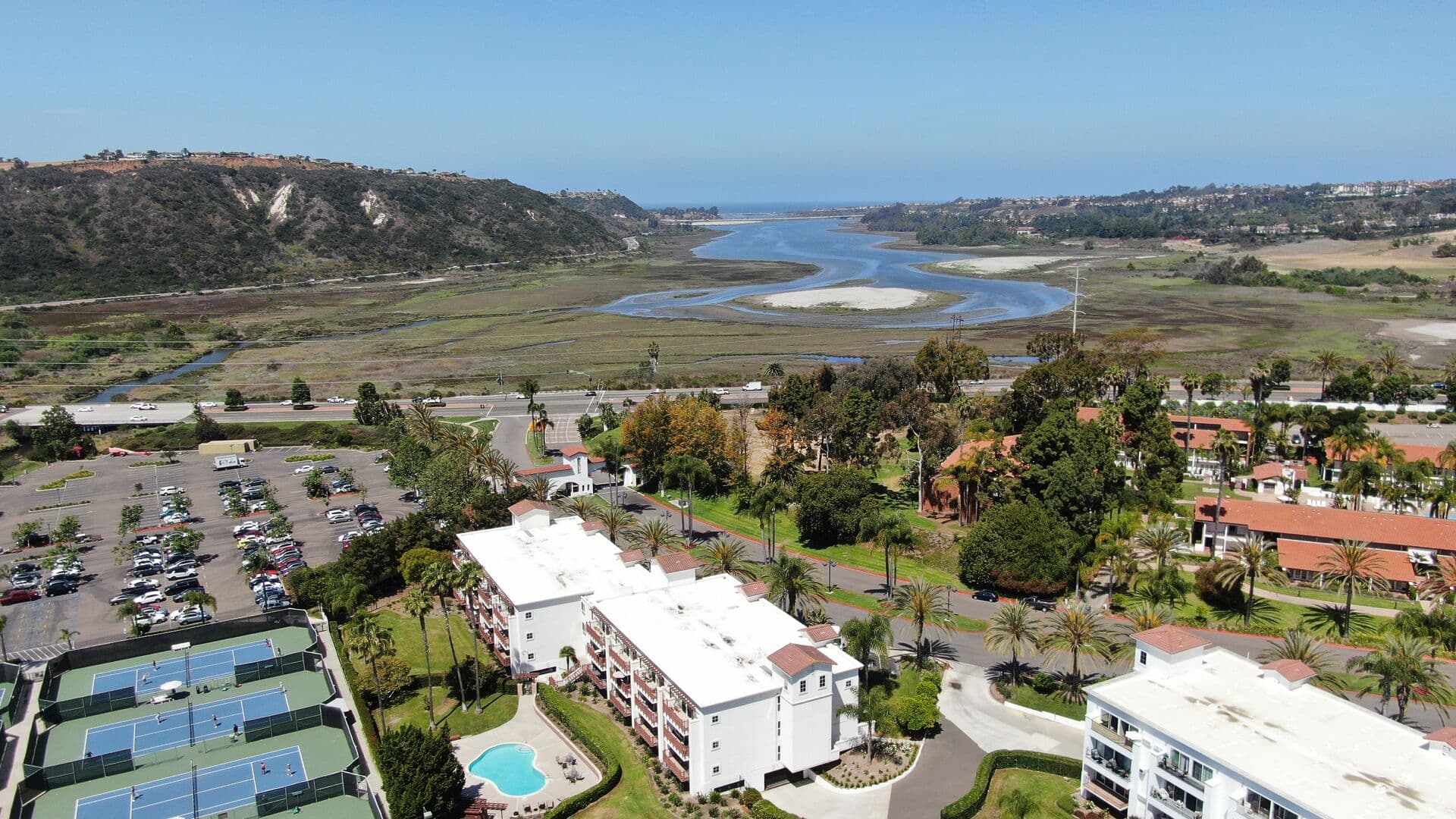 La Costa Lujo - Image 22