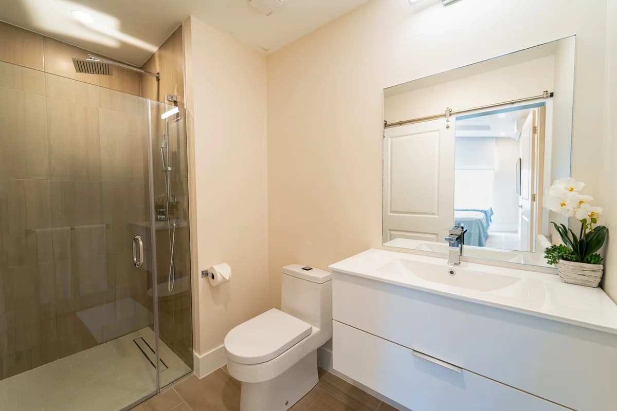 Coral Beach Home - Image 9