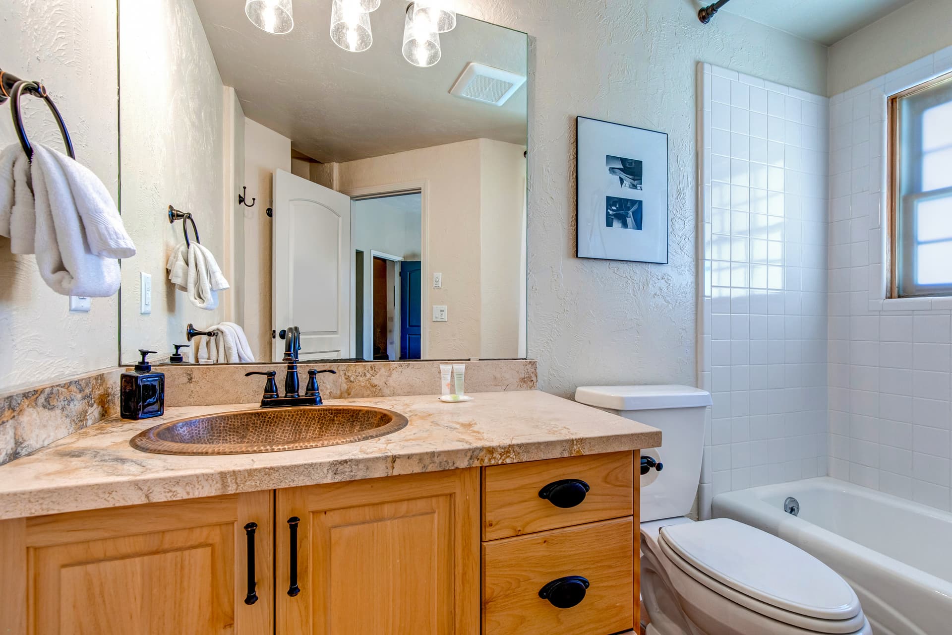 Mountain Hillside Manor - Image 20