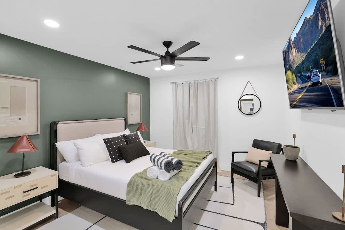 Old Town Scottsdale Retreat - Image 33