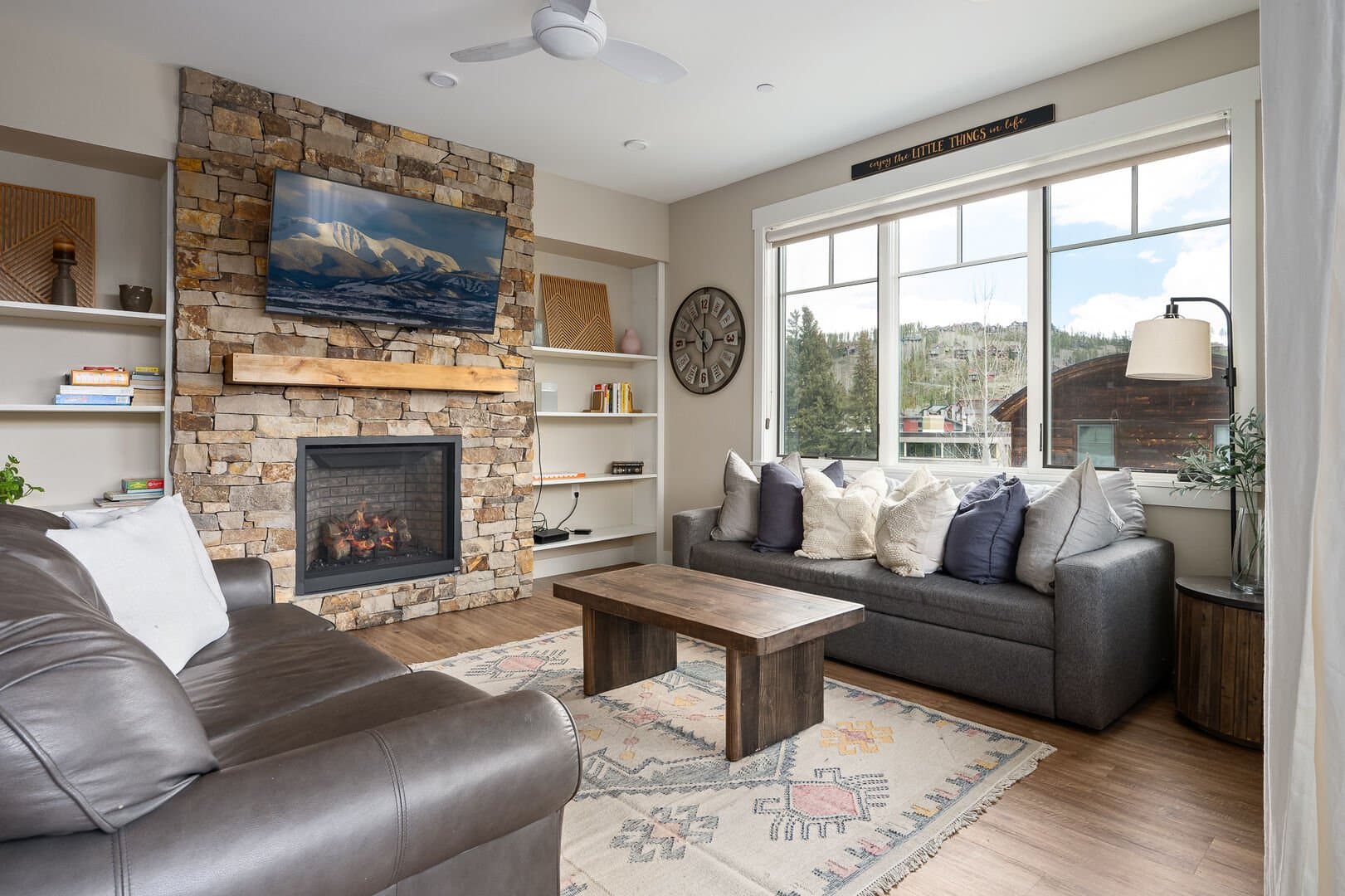 Hideaway Station Loft #207 - Image 4