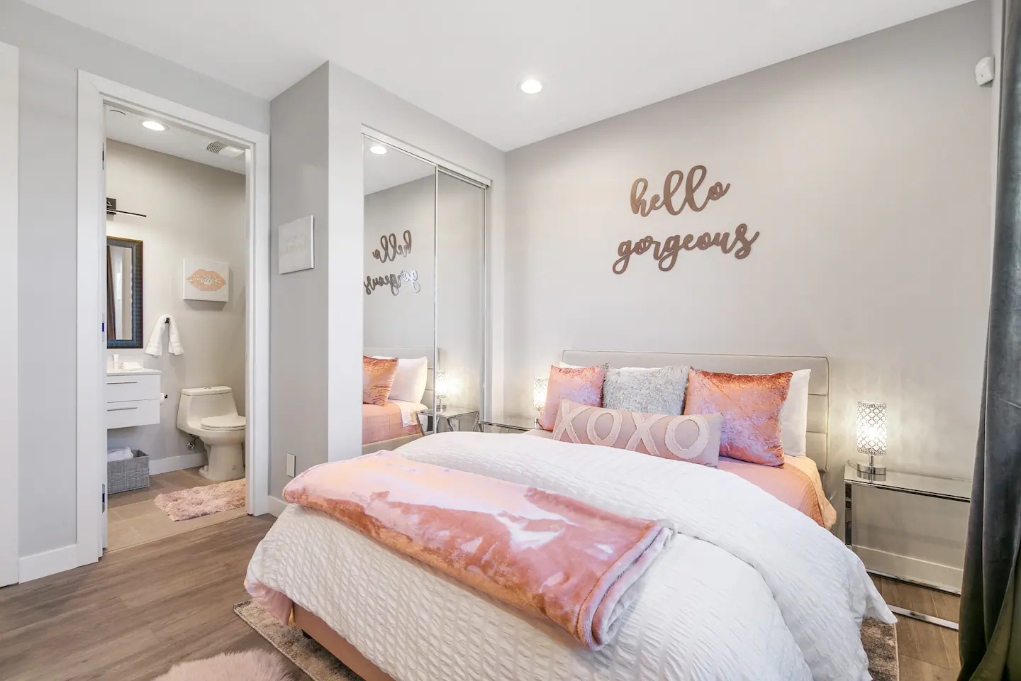 Opulent Haven - Image 21