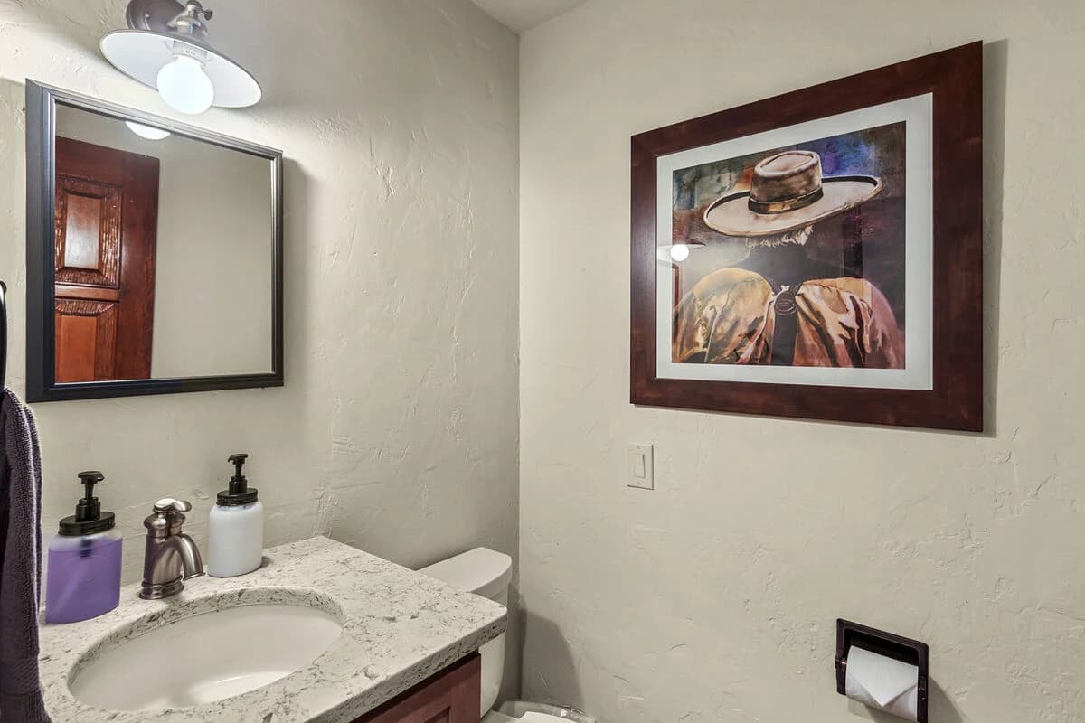 Creekside Chateau - Image 46