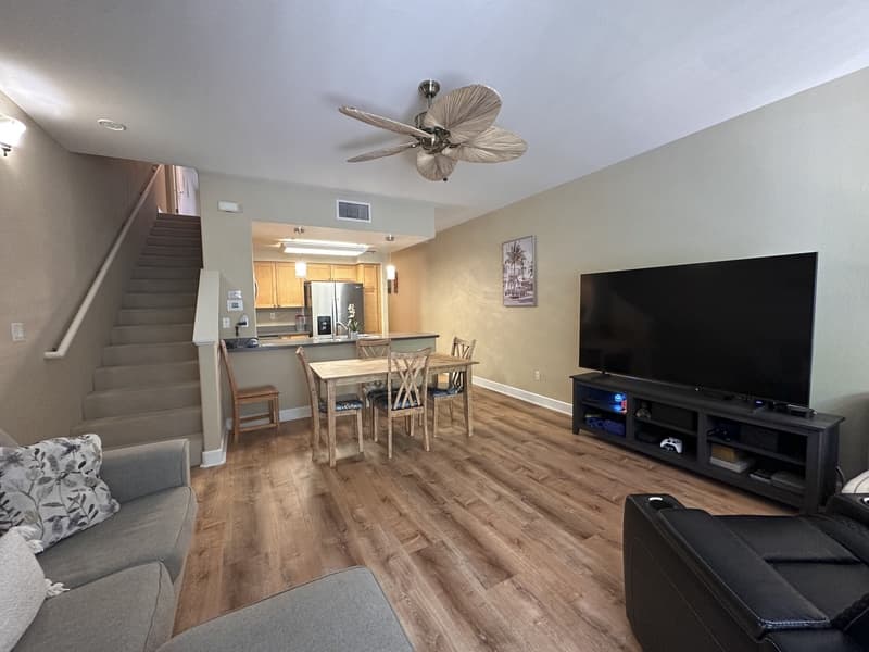 Hillside Villas #1500-7 - Image 1