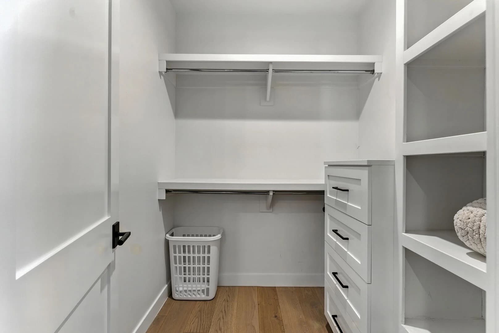 Coastal Paradise - Image 37