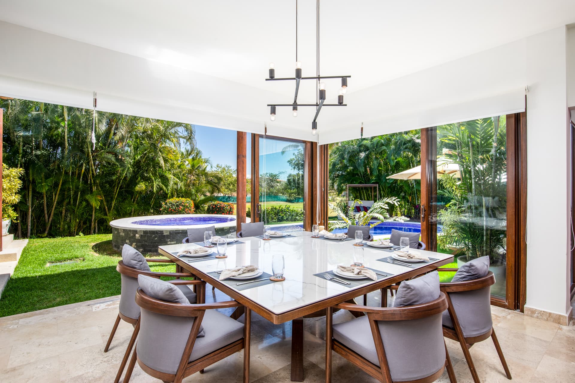 La Serenata #6 - Image 3