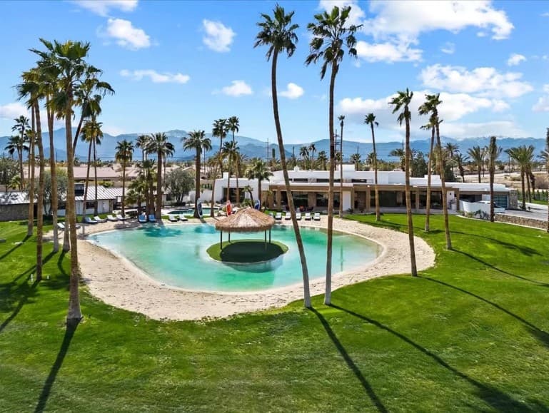 Bravo Beach House - Image 85