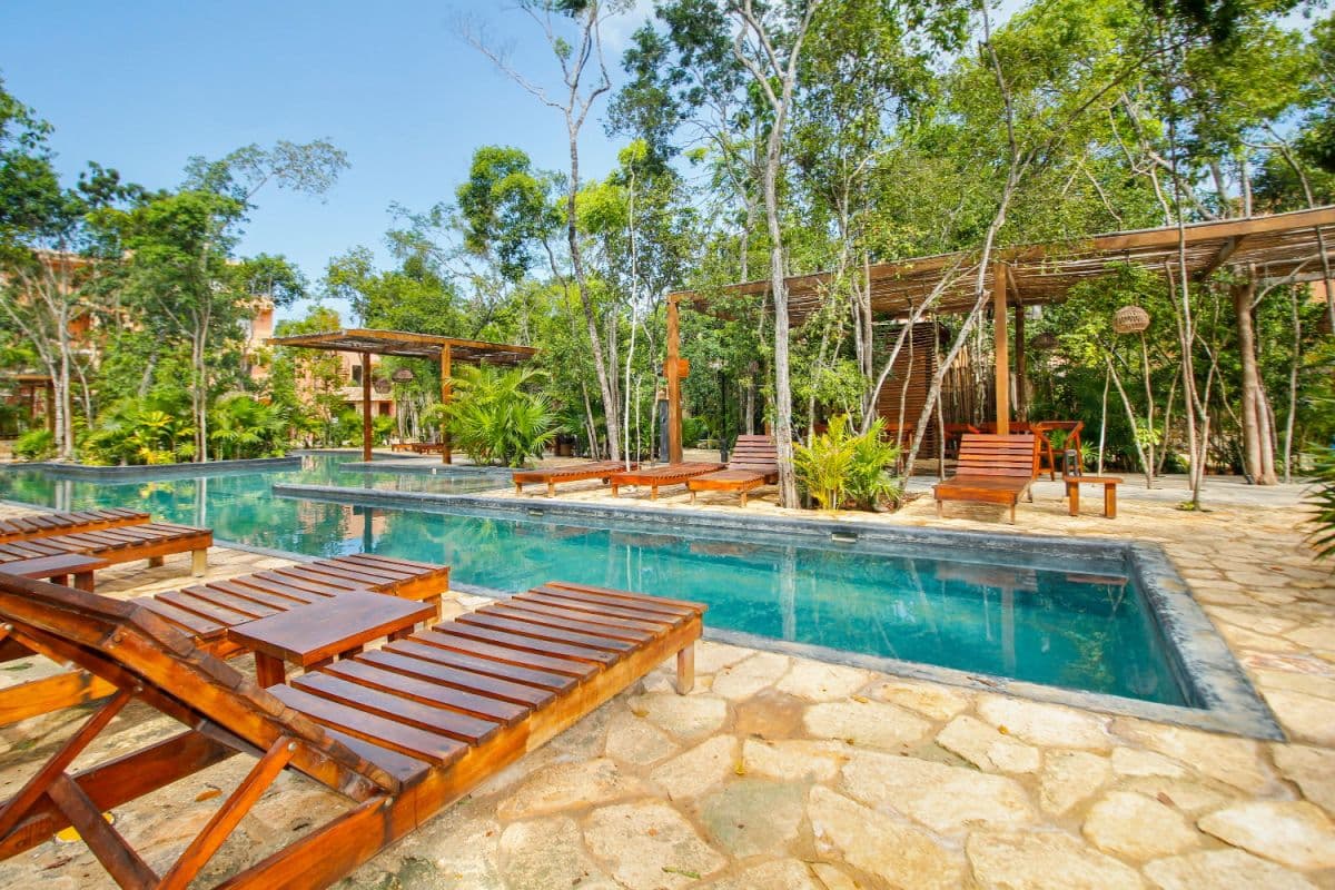 Bright Serenity Escape - Image 2