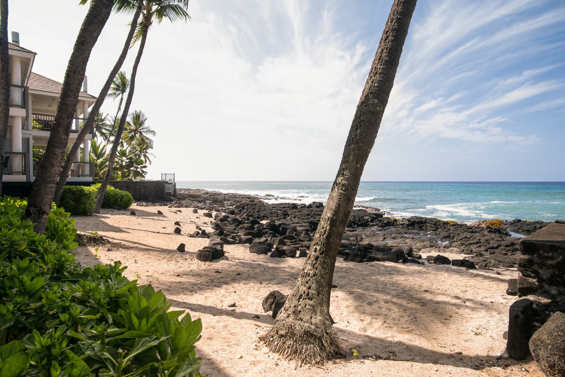 Kona Seaside Yacht Villa - Image 26