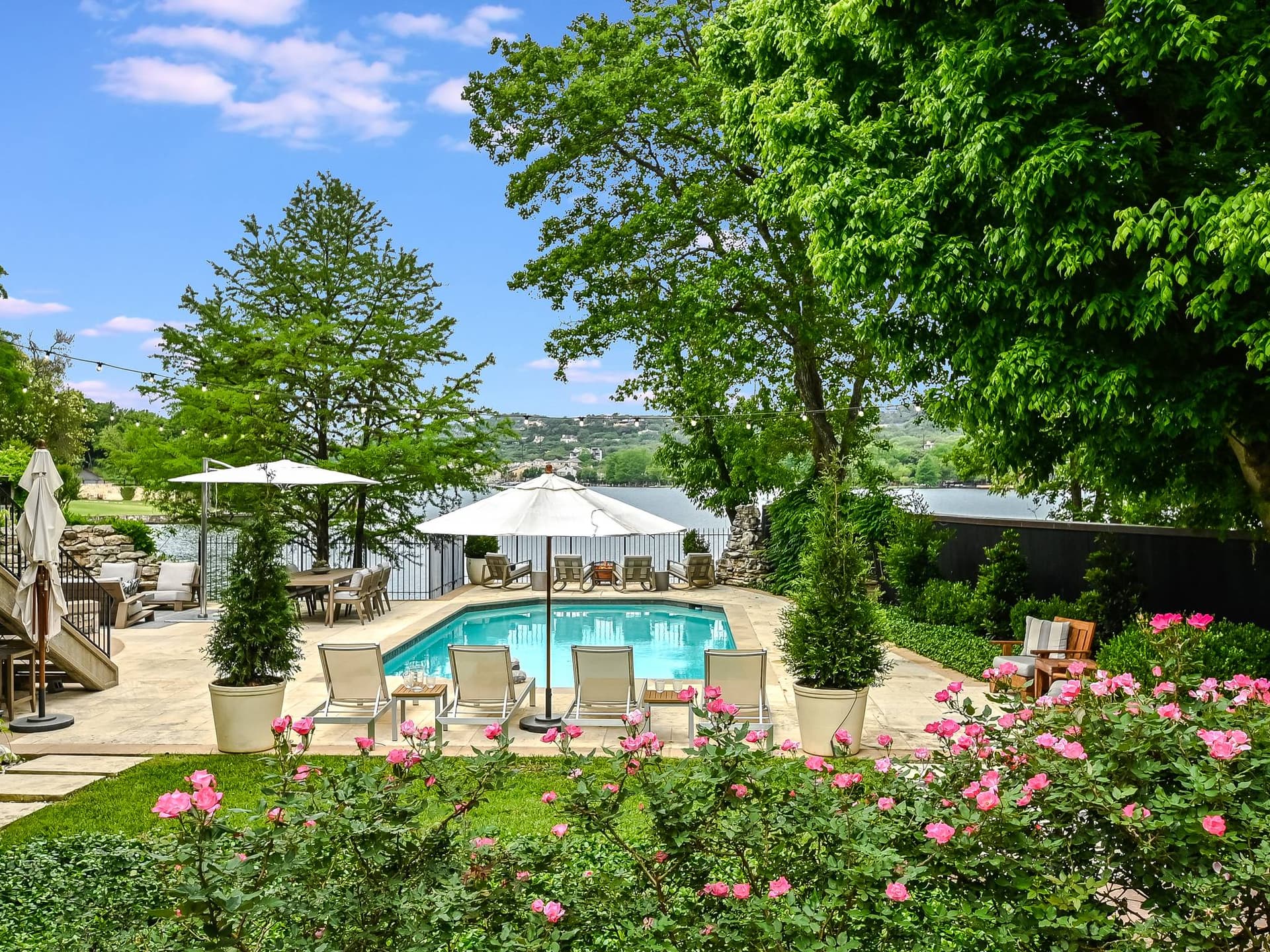 Manor on Lake Austin - Image 2