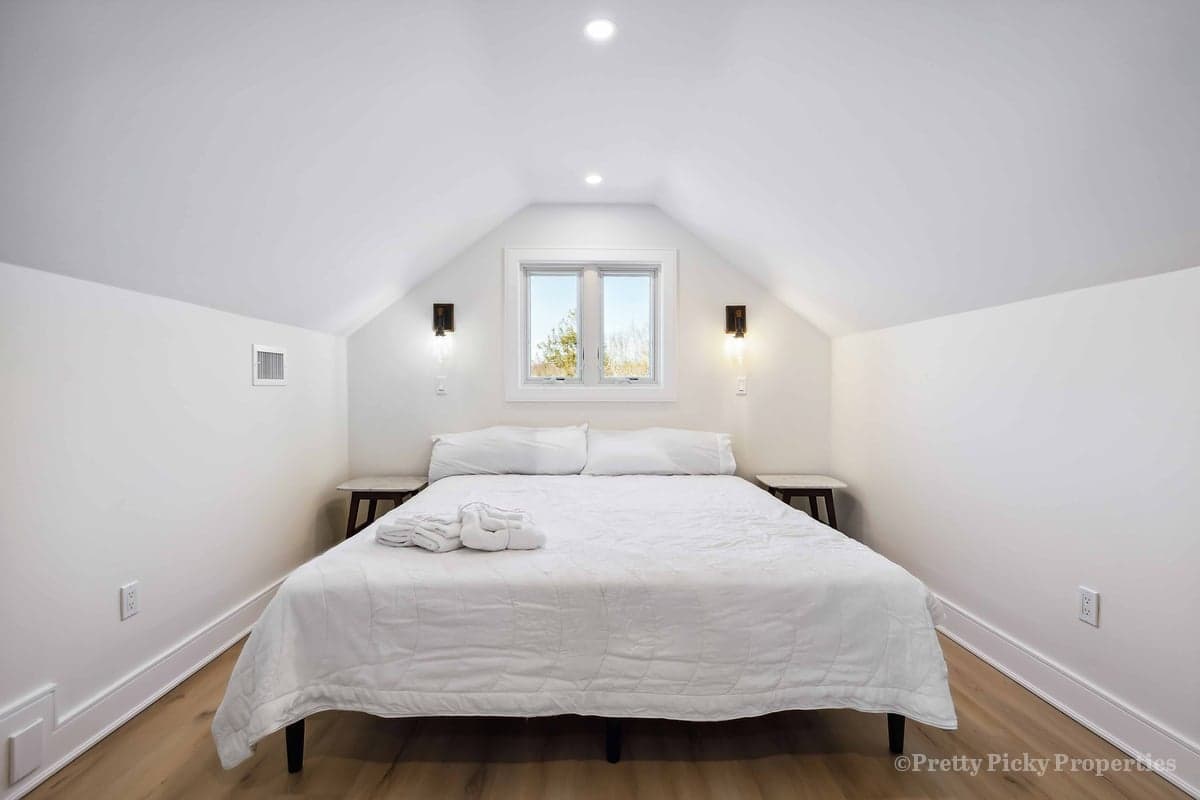 Lewis Bay Lookout - Image 25